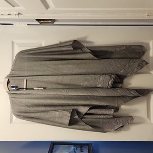 ATP 9 grey lightweight knit wrap